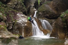 De belles couleurs au coeur des Hautes Pyrénées en canyoning